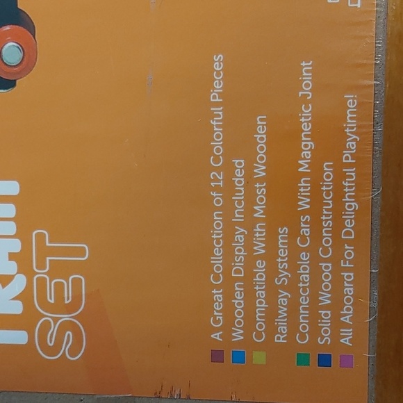 💚NEW SEALED WOODEN TRAIN SET - Picture 4 of 6